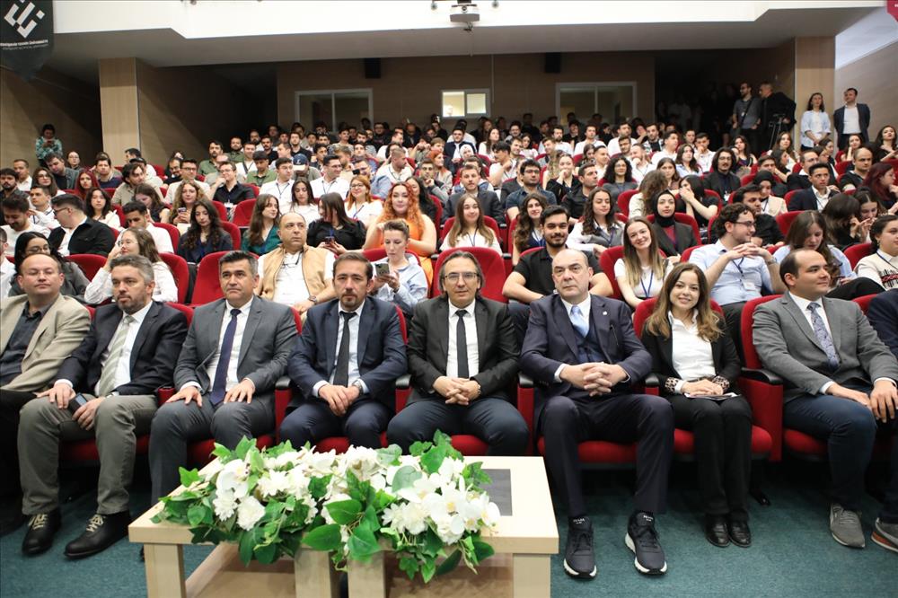 The 18th Project Fair and Competition Successfully Organized